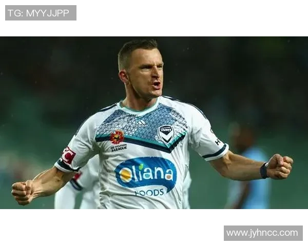 90年代足球巨星卡片收藏热潮回顾与投资价值分析 90年代足球巨星卡片收藏热潮回顾与投资价值分析