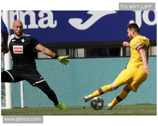 超清电脑足球球星横屏壁纸集锦高清画质尽显球场激情与风采 超清电脑足球球星横屏壁纸集锦高清画质尽显球场激情与风采